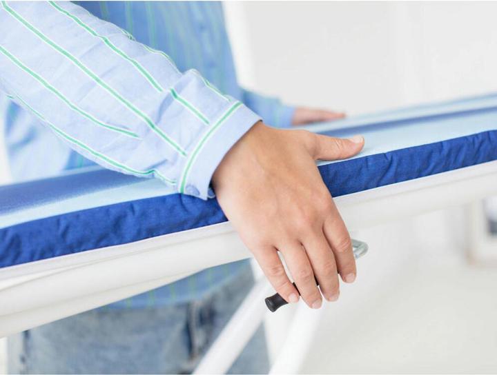 Actual product image Leifheit Ironing Board Dark Blue (118 x 38 cm)