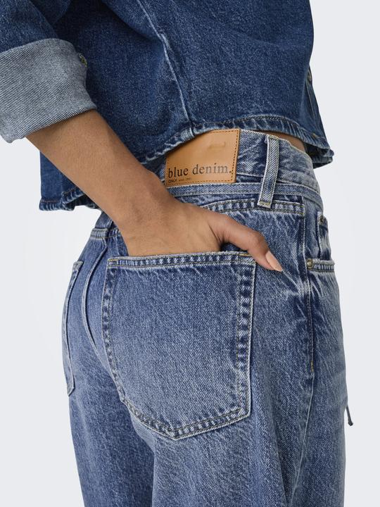 Immagine prodotto Only Jeans a vita media con taglio a palloncino e vestibilità dritta (25)
