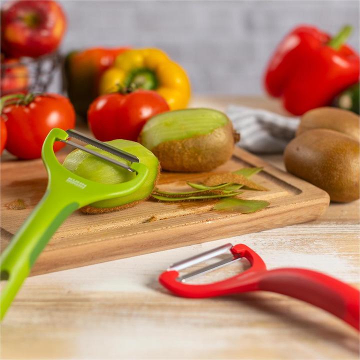 Actual product image Kuhn Rikon Peeler piranha serrated red