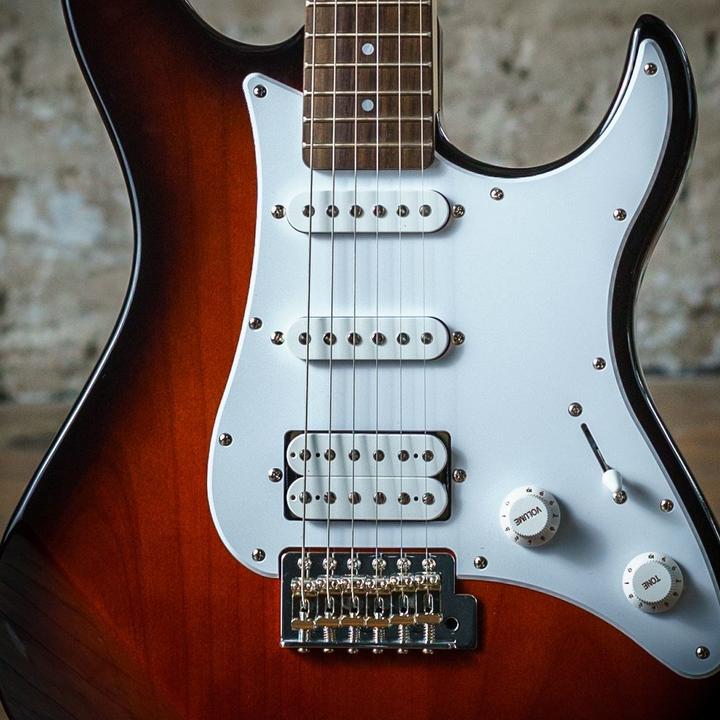 Immagine prodotto Yamaha PAC112J Chitarra elettrica 6 corde Nero (Chitarra elettrica)