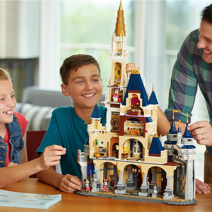 Produktbild LEGO Das Disney Schloss (71040, LEGO Seltene Sets)