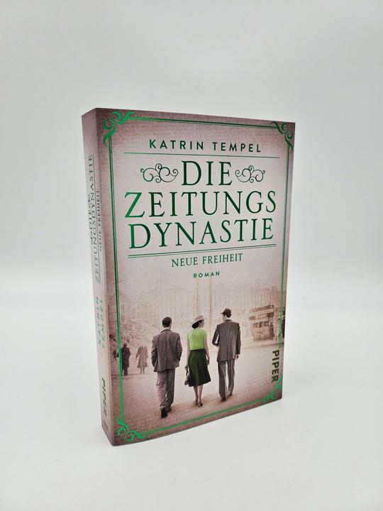 Actual product image Die Zeitungsdynastie – Neue Freiheit (German, Katrin Temple, 2025)