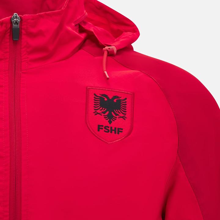 Image du produit Macron Albanie Veste de pluie d'entraînement (L)