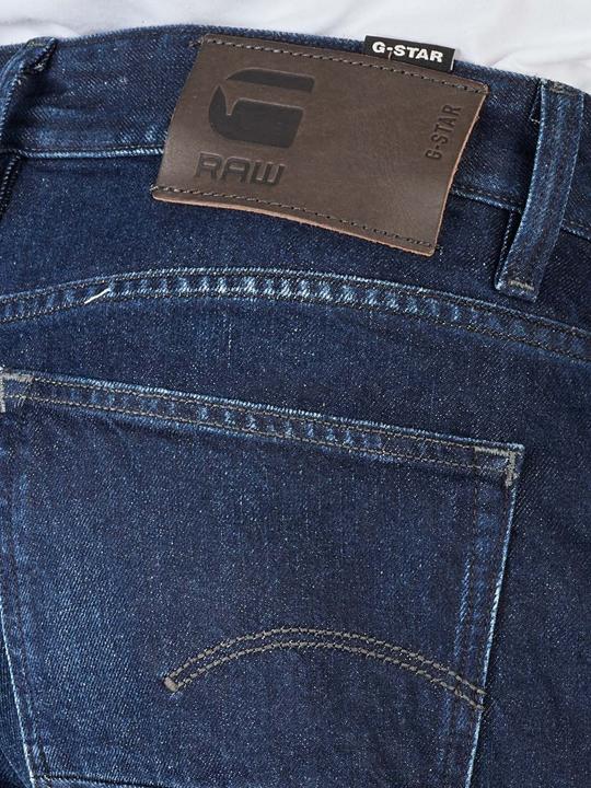 Immagine prodotto G-Star A-Staq Jeans Tapered Fit C602 indossato in blu scuro (W29/L32)