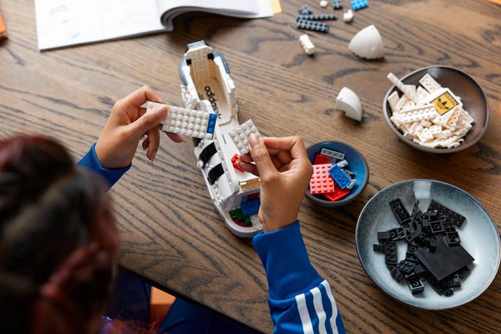 Actual product image LEGO Adidas Originals Superstar (10282, LEGO Icons)