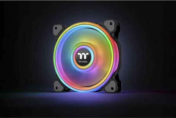 Actual product image Thermaltake Riing Quad 12 RGB (120 mm, 3 x)