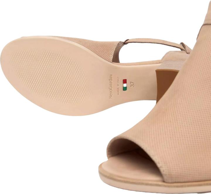 Actual product image Nero Giardini Lucky (37)