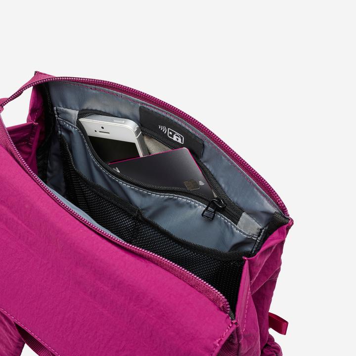 Actual product image Decathlon Small rucksack with laptop compartment (10 l)
