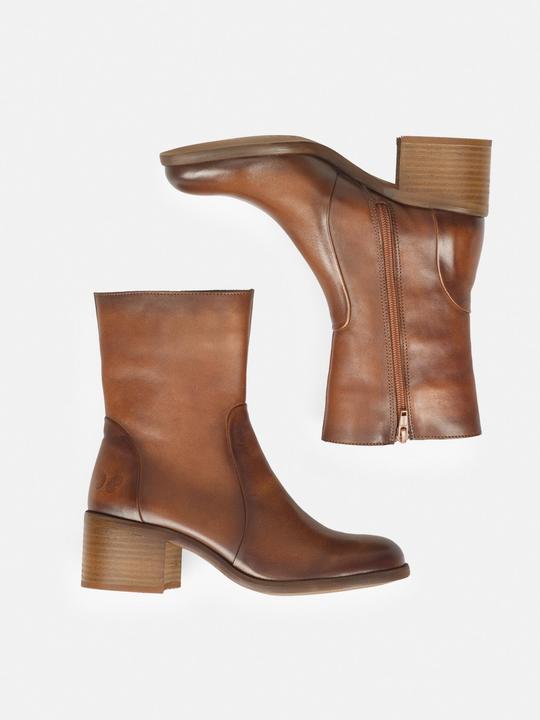Produktbild Felmini MIRA D948: Schlichte, aber elegante Stiefel mit niedrigem Absatz aus cognacfarbenem Leder, mit einem (41)