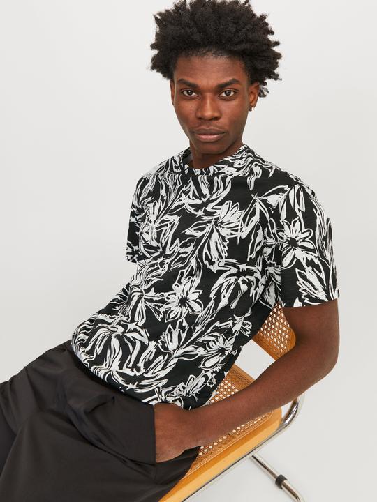 Produktbild Jack & Jones All Over Print Rundhals T-shirt T-shirt (S)