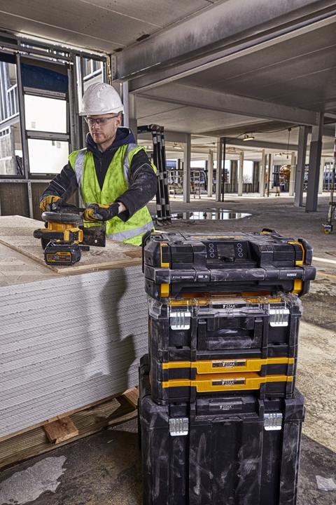 Produktbild DeWalt DWST181078QW Akku und Netzradio (FM, DAB, Bluetooth)