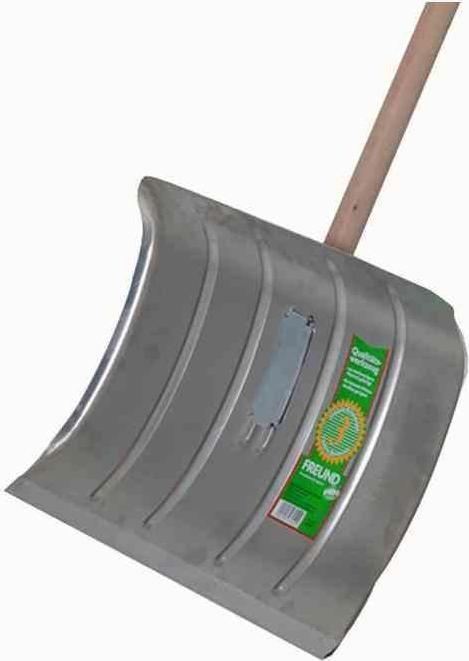 Freund Victoria Schneeräumer, aus Aluminium in silber, Stiel aus Holz, Arbeitsbreite 50 cm, mit Aluminium-Profilk...