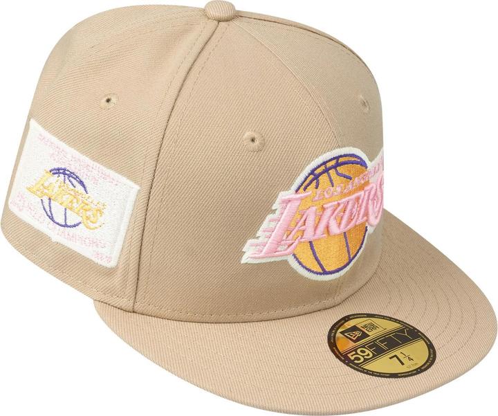 Immagine prodotto New Era 59Fifty Fitted Cap - Los Angeles Lakers beige cammello (7 1/4)