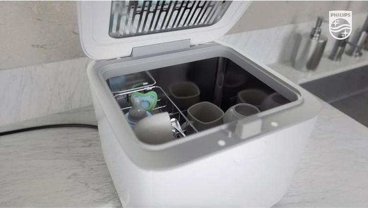 Actual product image Philips UV sterilization box