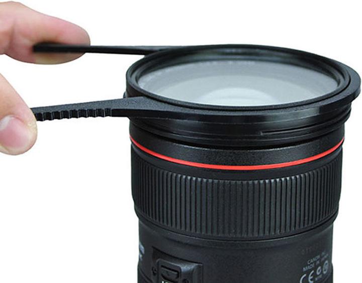 Actual product image Caruba Filter clamp large (82 95mm) (2 pieces) (Obective filter holder, 67 mm)