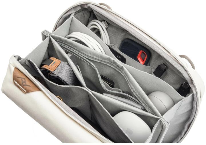 Actual product image Peak Design Tech Pouch (Camera case, 2 l)
