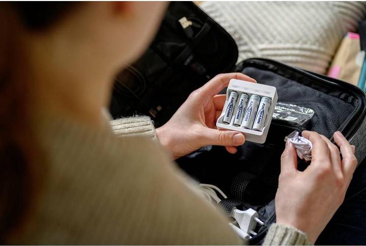 Produktbild Ansmann Ladegerät Basic IV inkl. 4 x AA 1300mAh Akku (1 Stk., AA, 1300 mAh, Akku)