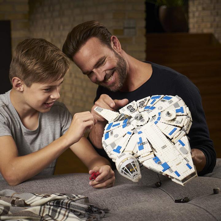 Produktbild LEGO Kessel Run Millennium Falcon (75212, LEGO Star Wars)