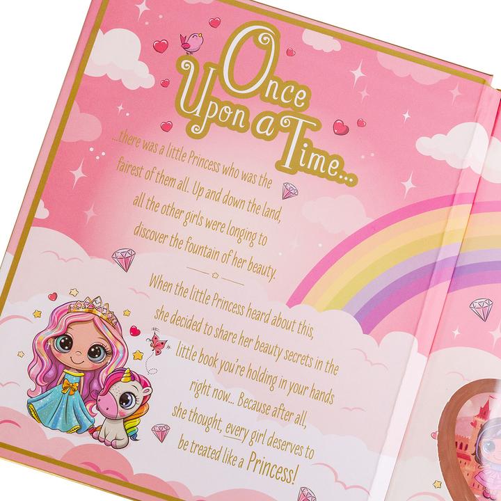 Produktbild Accentra Badeset LITTLE PRINCESS in wiederverwendbarer Geschenkbox in Buchform, inkl. 80ml Schaumbad, 50g Bad (Haarpflege set)