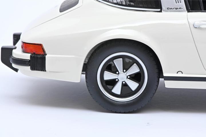 Image du produit Schuco Porsche 911 Targa blanche 1:18