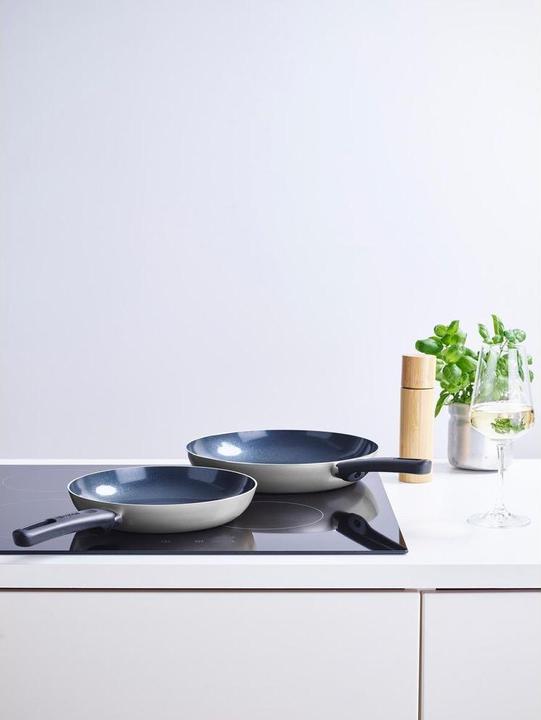 Actual product image Brabantia Frying pan Indu+ 30 cm (30 cm, Frying pan, Aluminium)