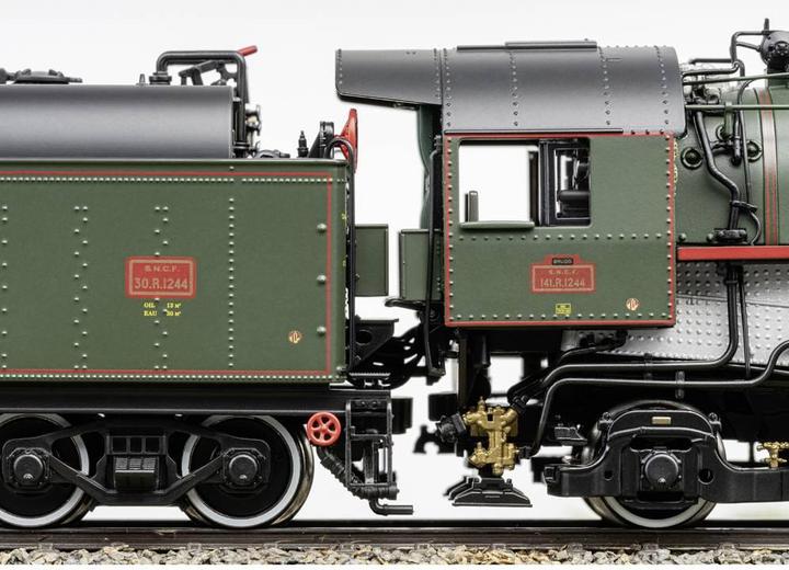 Actual product image Trix H0 25141 H0 SNCF series 141-R steam locomotive (Track VI)