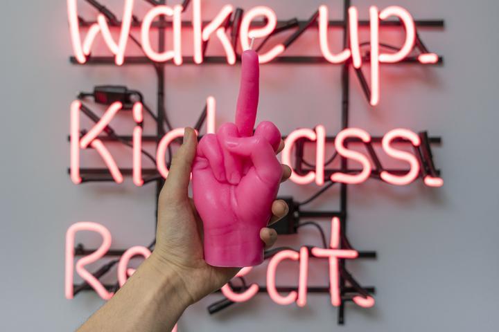 Actual product image Candle Hand F*ck you (1 pcs.)