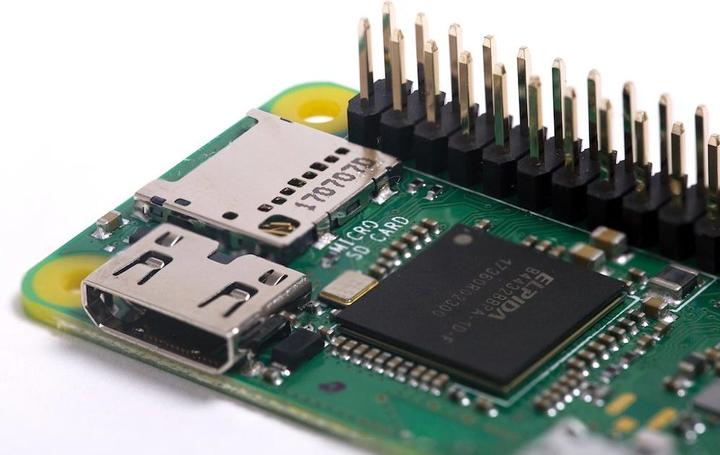 Actual product image Raspberry Pi Bee-Bot