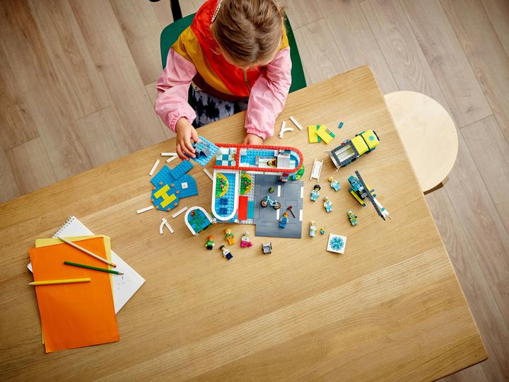 Produktbild LEGO Krankenhaus (60330, LEGO City)