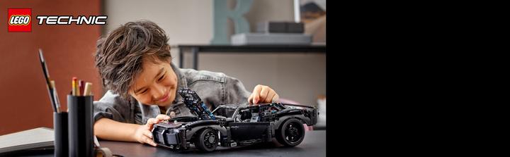 Actual product image LEGO Batman's Batmobile (42127, LEGO Technic)