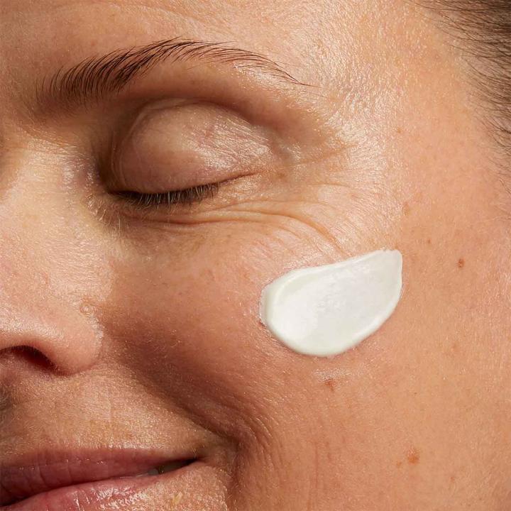 Immagine prodotto Clarins Nutri-Lumière SPF 15 Toutes Peaux (50 ml, Crema da giorno, SPF 15)