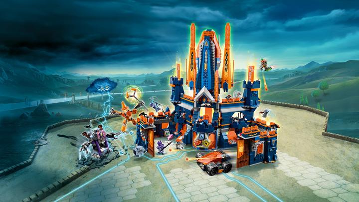 Immagine prodotto LEGO Castello di Knighton (70357, LEGO Nexo Knights)