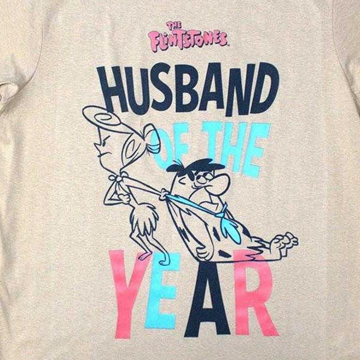 Immagine prodotto The Flintstones Husband Of The Year Maglietta Adulto Unisex (L)