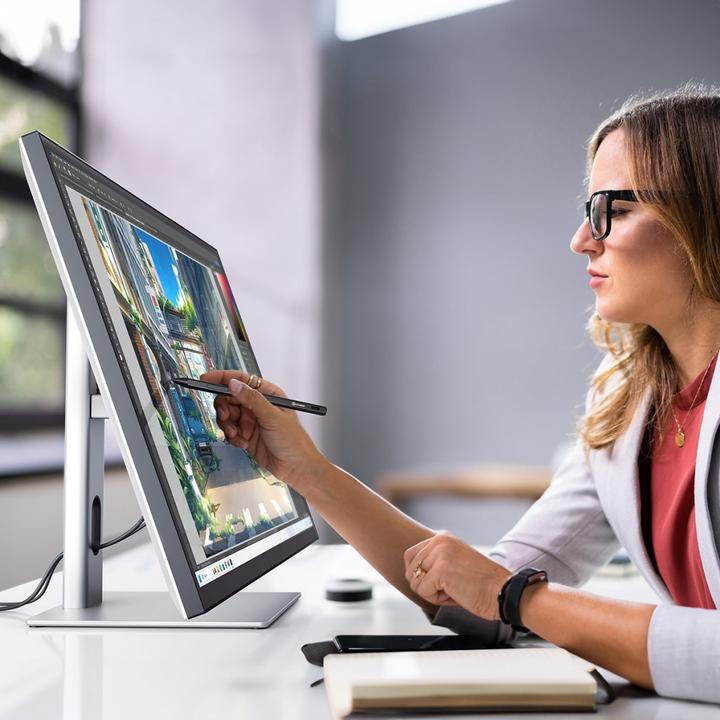 Produktbild Alogic Clarity Max 32 Zoll 4K Touch mit Web Cam (3840 x 2160 Pixel, 32")