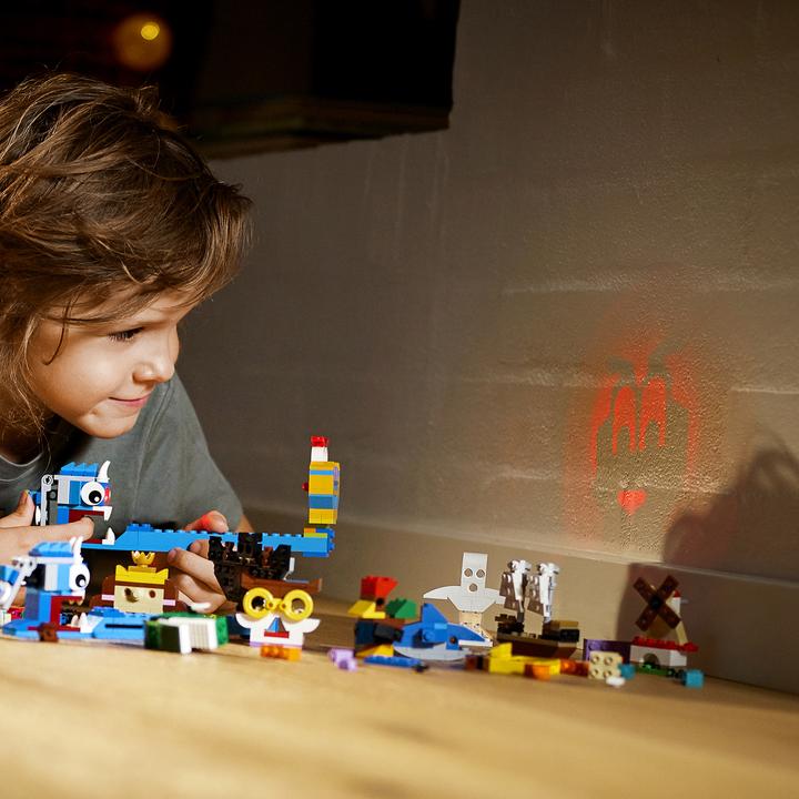 Immagine prodotto LEGO Il teatro d'ombre (11009, LEGO Classic)