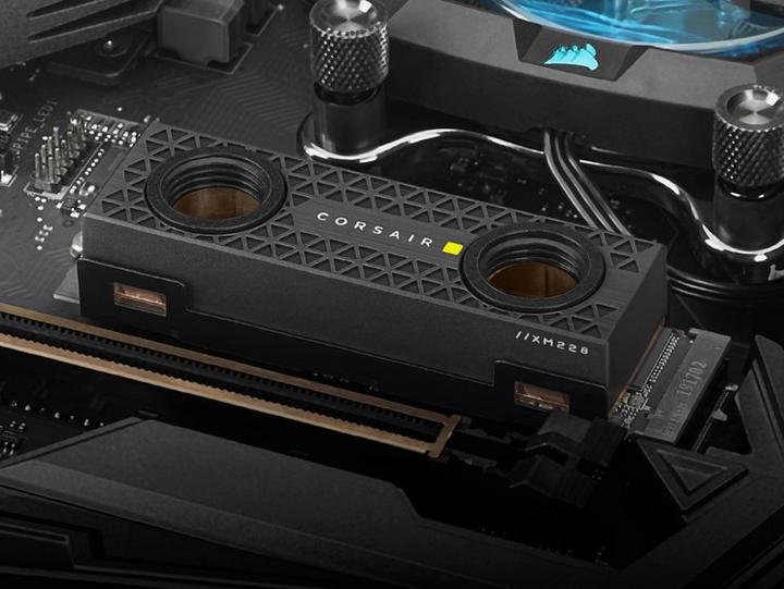Immagine prodotto Corsair Hydro CX-9029002 Solid State Drive Water Block nero