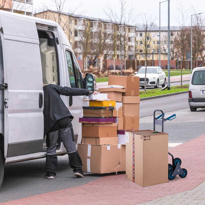 Actual product image Relaxdays Stair bag truck (200 kg)