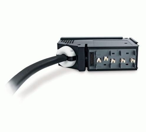 Immagine prodotto APC Modulo di distribuzione dell'alimentazione IT 3 poli 5 fili 16A IEC309 1040cm