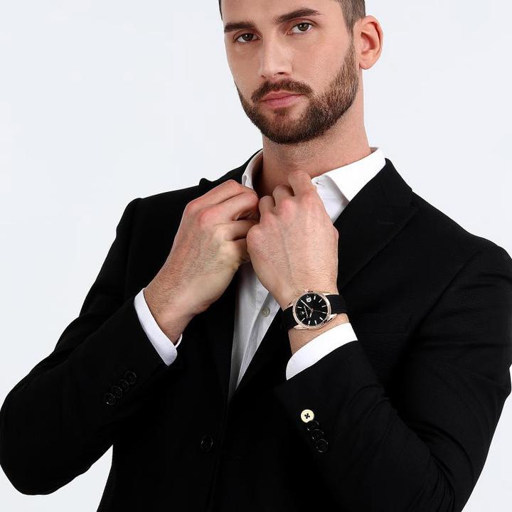 Immagine prodotto Maserati Attrazione (Orologio con pietra preziosa, 43 mm)