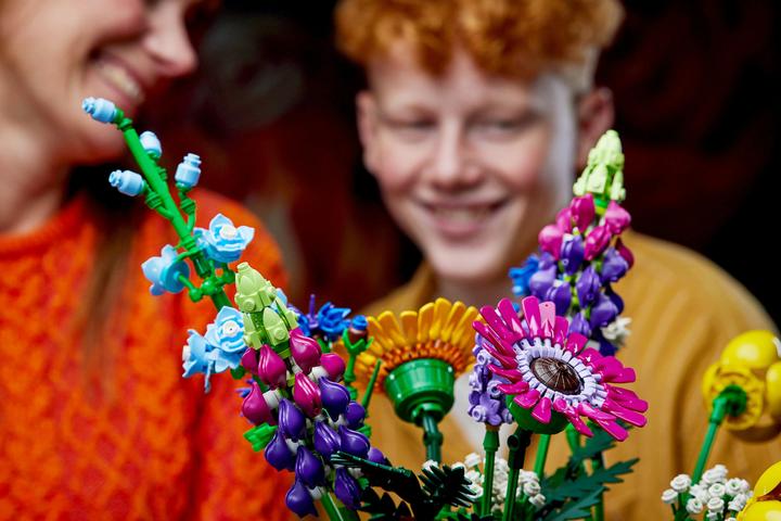 Image du produit LEGO Bouquet de fleurs sauvages (10313, LEGO Icons, LEGO Botanical)