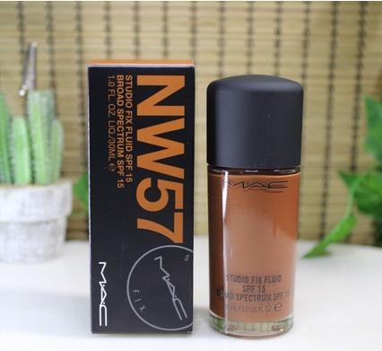 Immagine prodotto MAC Cosmetics Studio Fix Fluid SPF 15 (N. NC57)