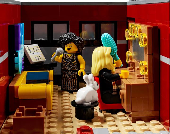 Actual product image LEGO Icons - Jazz Club (10312, LEGO Rare Sets)