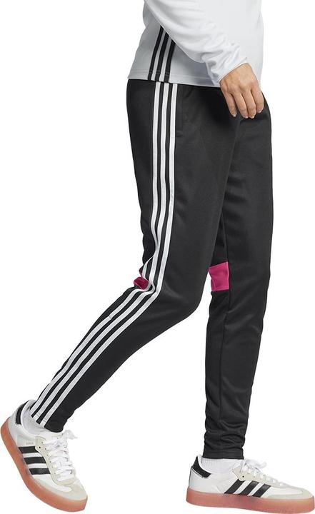 Image du produit adidas Tiro Es Pnt W (S)