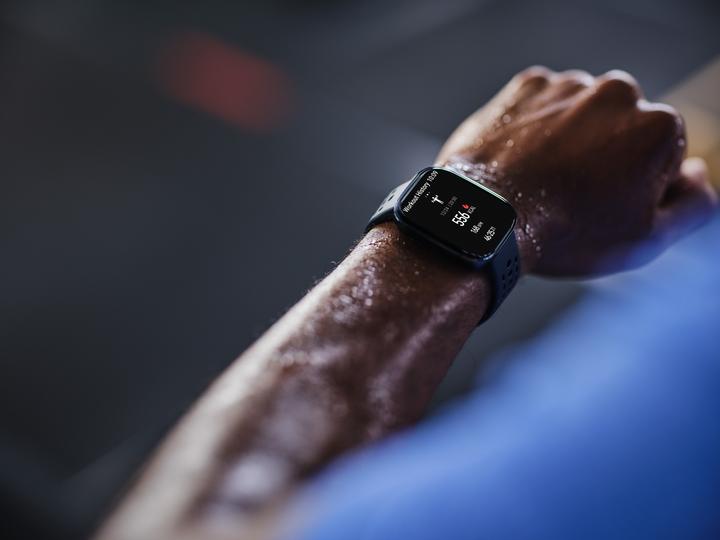 Actual product image Amazfit BIP 6, BLACK