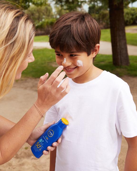 Image du produit NIVEA Sun lotion Kids Protect &amp  Play SPF 50+, 200 ml (Lotion solaire, SPF 50, 200 ml, 240 g)
