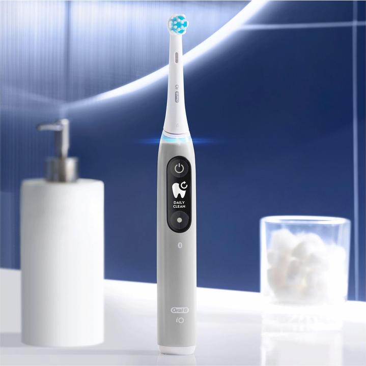 Actual product image Oral-B iO 6S Adult Vibrating Toothbrush (Oscillating toothbrush)