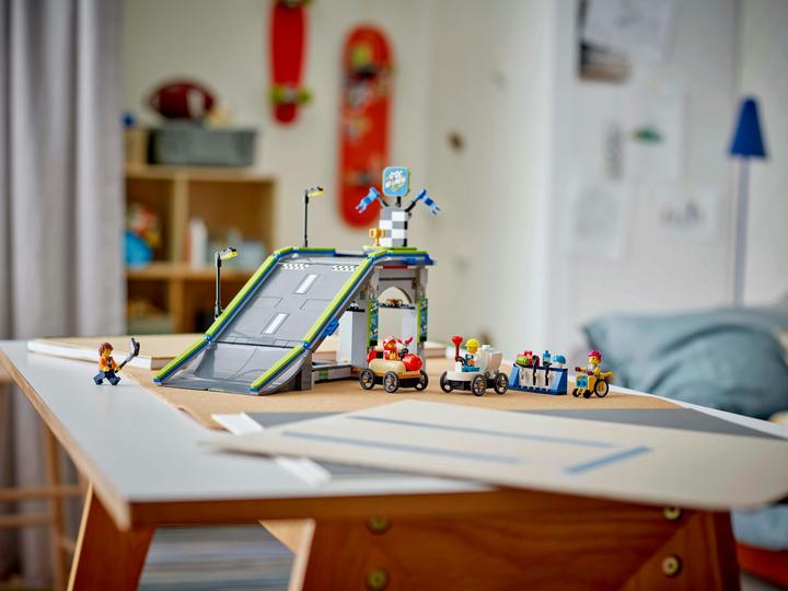 Produktbild LEGO Keine Limits: Seifenkistenrennen mit Rampe (60460, LEGO City)