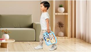 Produktbild Moose Bluey Play & Go Koffer mit 8 Spielfiguren