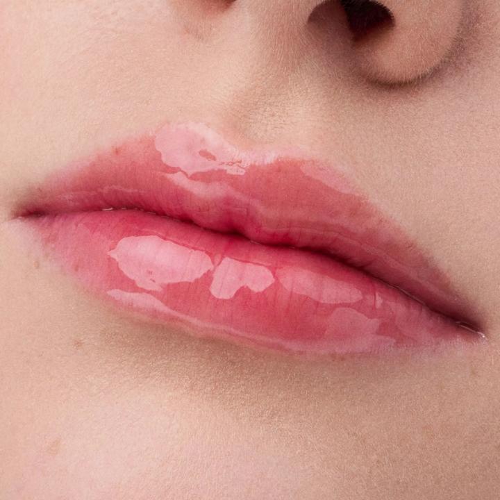 Actual product image Catrice Glossin Glow Tinted Lip Oil Glow For The Show (030)