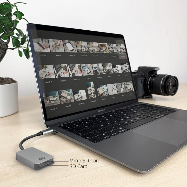 Actual product image USB-C card reader for SD and micro SD, SD 4.0 UHS-II